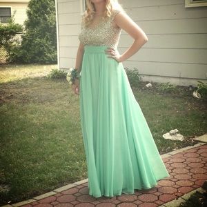 David’s bridal prom dress size 10